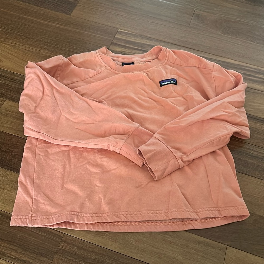pink/coral patagonia crewneck
